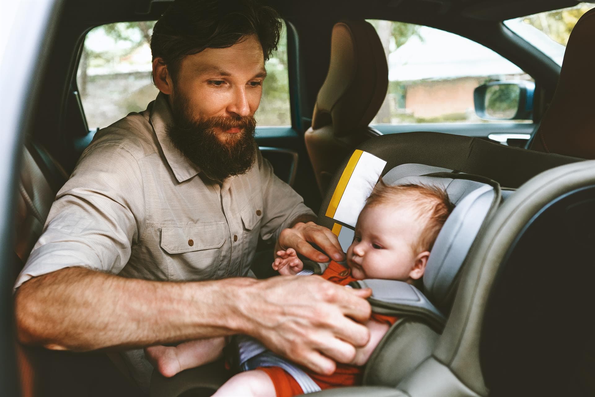 ¿Necesitas una silla de coche para tu bebé?